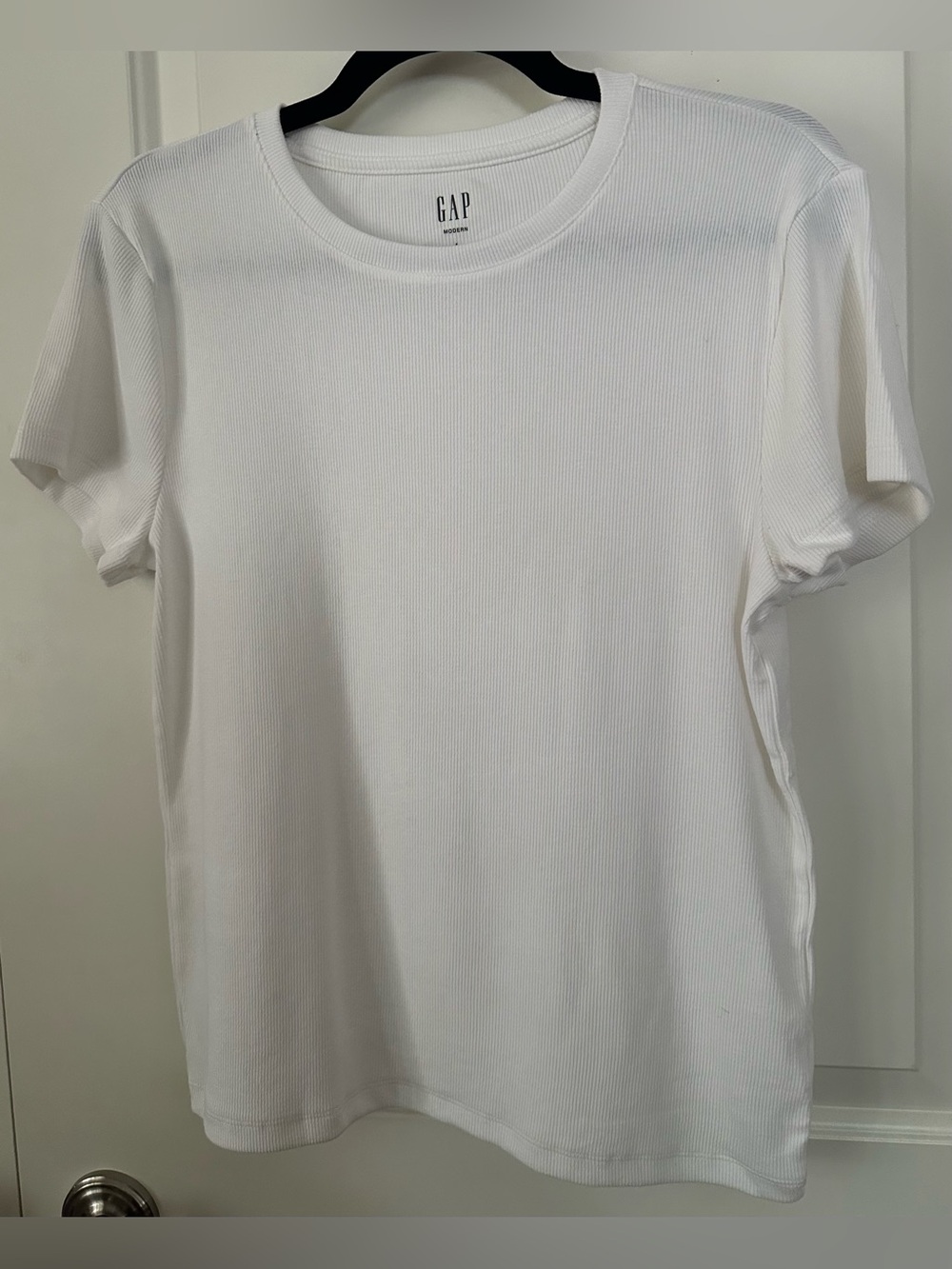 GAP Modern White Ribbed Crewneck Short Sleeve Tee Womens Large NWOT